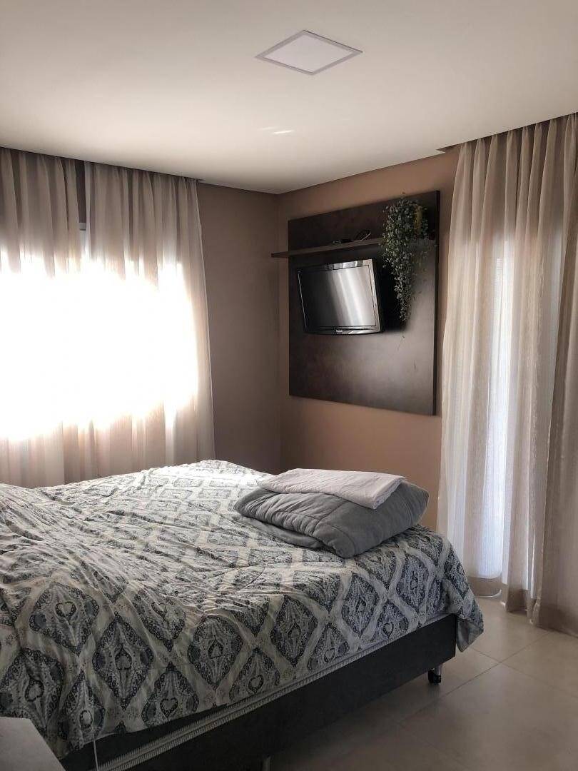 Casa à venda com 3 quartos, 330m² - Foto 9