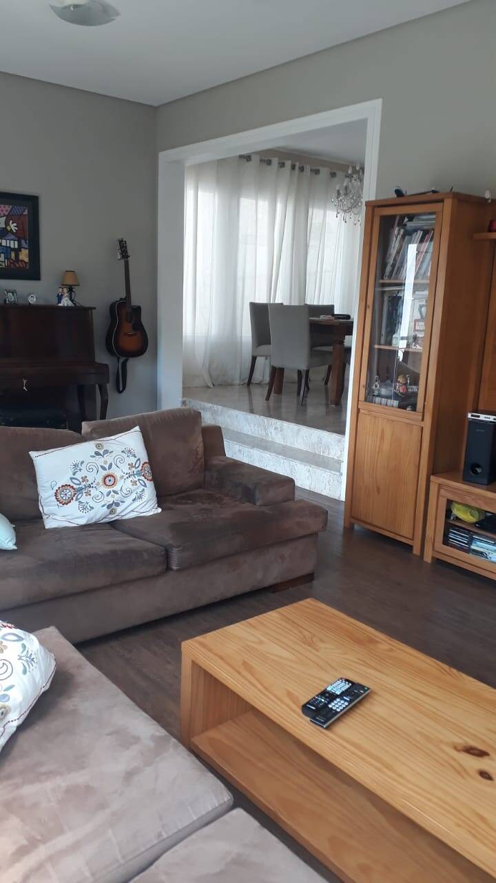 Casa à venda com 3 quartos, 274m² - Foto 2