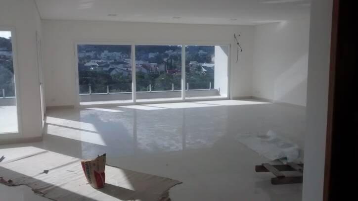 Casa à venda com 4 quartos, 700m² - Foto 2