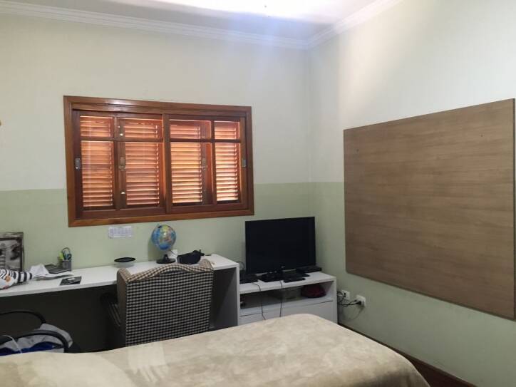 Casa à venda com 3 quartos, 200m² - Foto 3