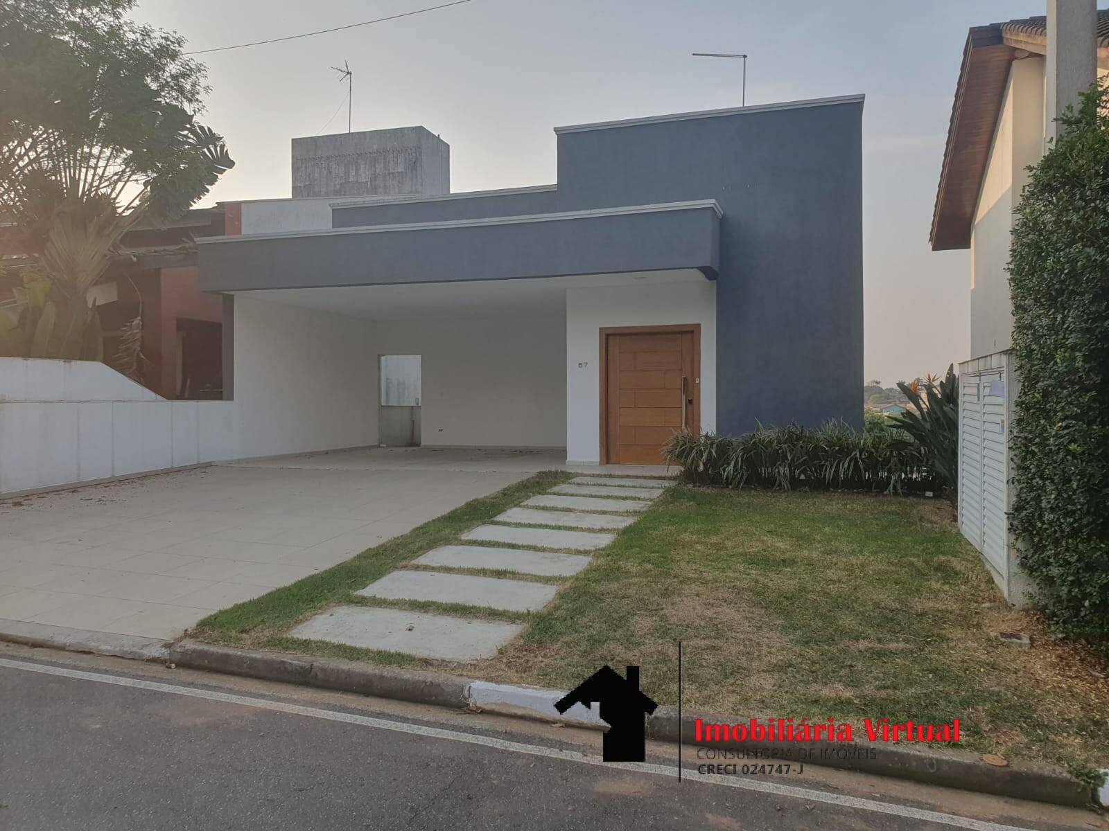 Casa à venda com 4 quartos, 300m² - Foto 9