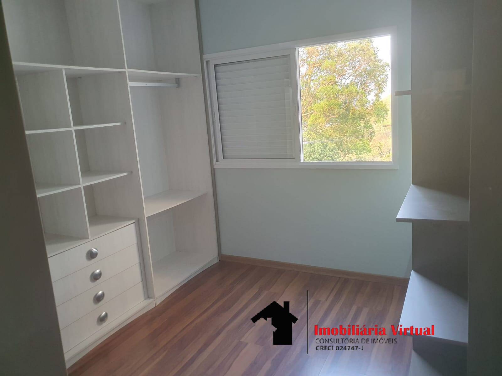 Casa à venda com 4 quartos, 300m² - Foto 12