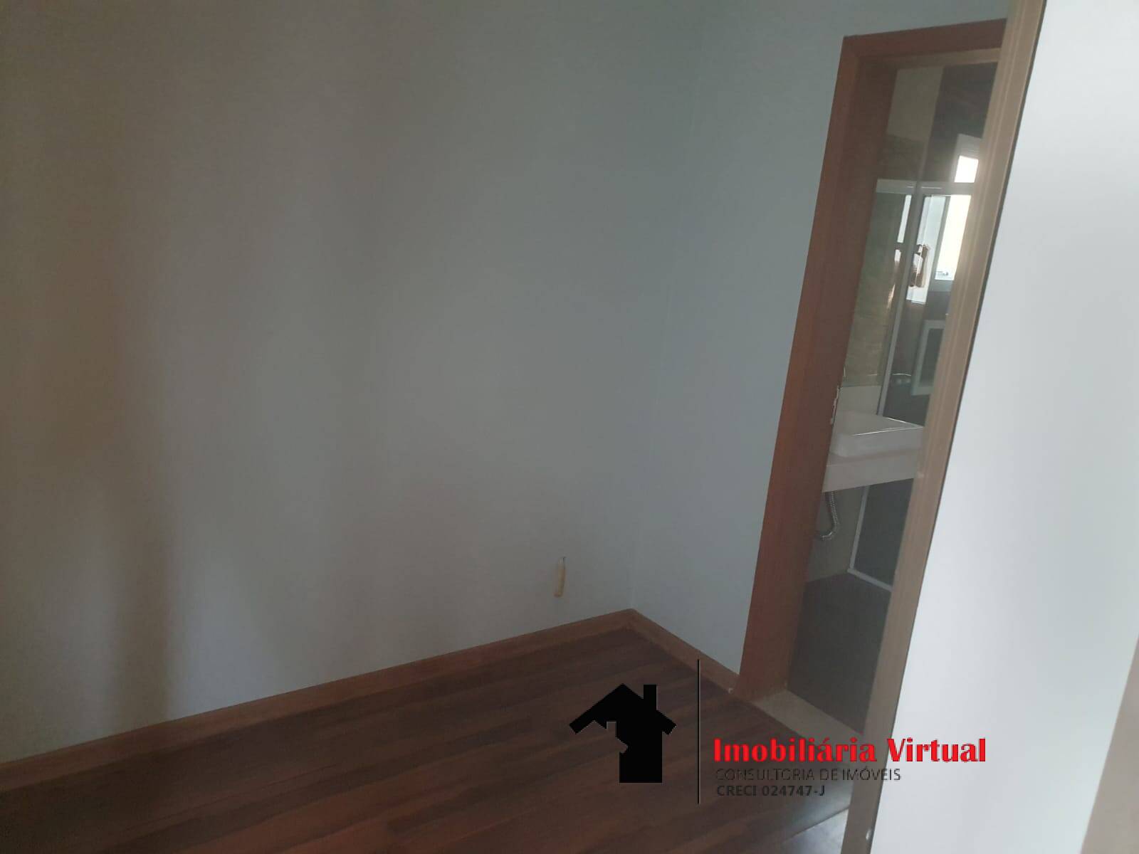 Casa à venda com 4 quartos, 300m² - Foto 13