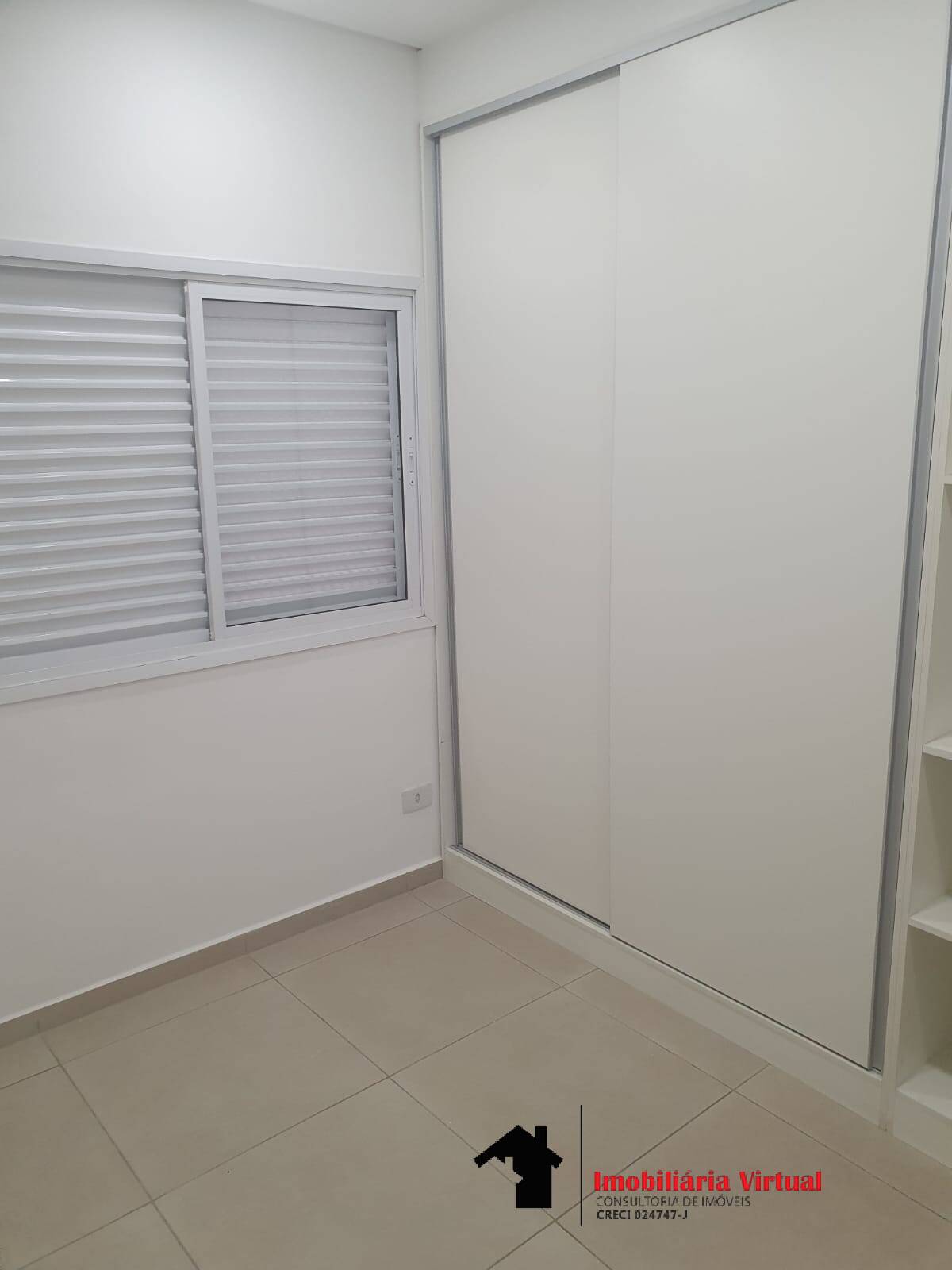 Casa à venda com 4 quartos, 300m² - Foto 23