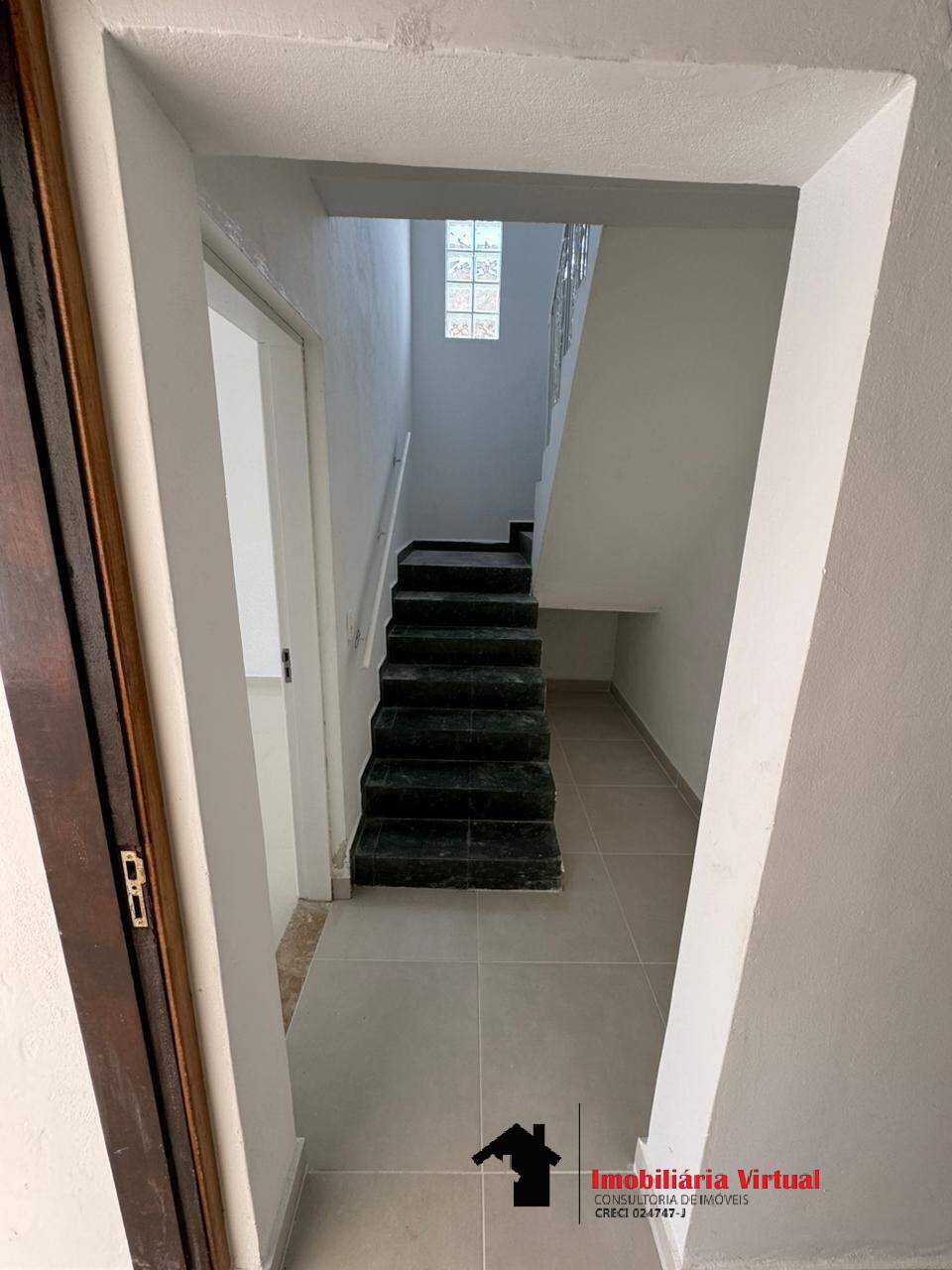 Casa à venda com 4 quartos, 254m² - Foto 6