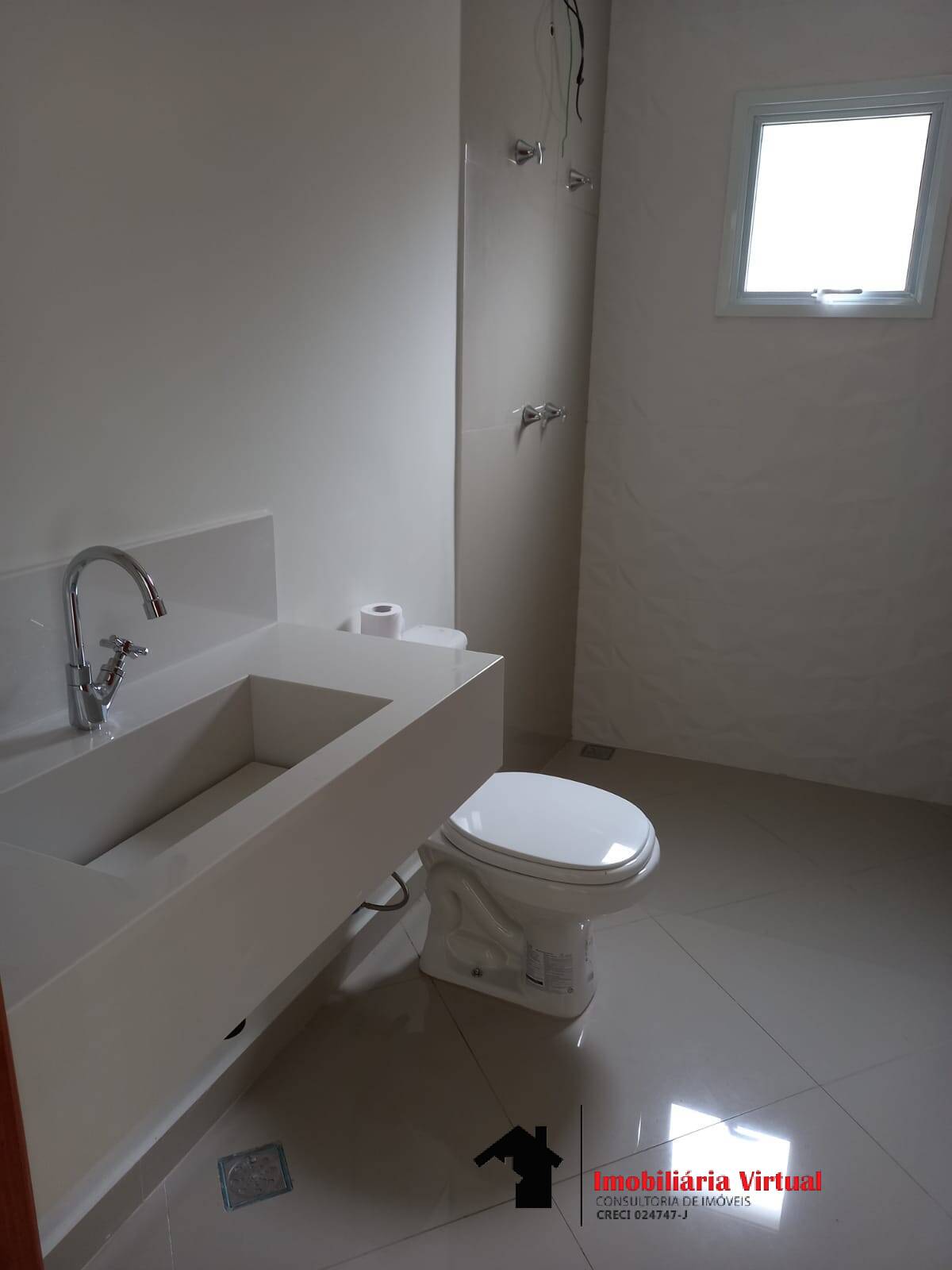 Casa à venda com 3 quartos, 250m² - Foto 5